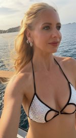 sarah michelle gellar.5.jpg